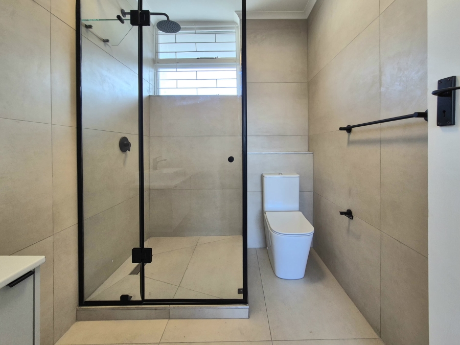 1 Bedroom Property for Sale in Wynberg Upper Western Cape